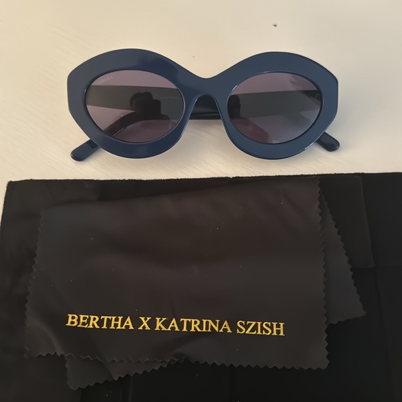 New Bertha Oval Sunglasses - Severine - blue made in Italy - Picture 3 of 7